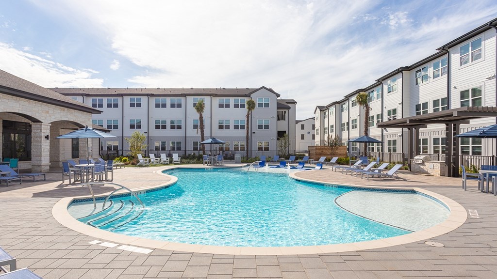 Source URL: https://medialibrarycf.entrata.com/17413/MLv3/3/27/2024/06/12/100129/6669c65914f908.09379684563.jpg