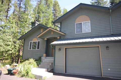 726 Spruce Court 3 Beds Apartment for Rent