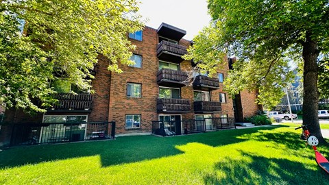 1730 12 Street Southwest 1 Apartment for Rent