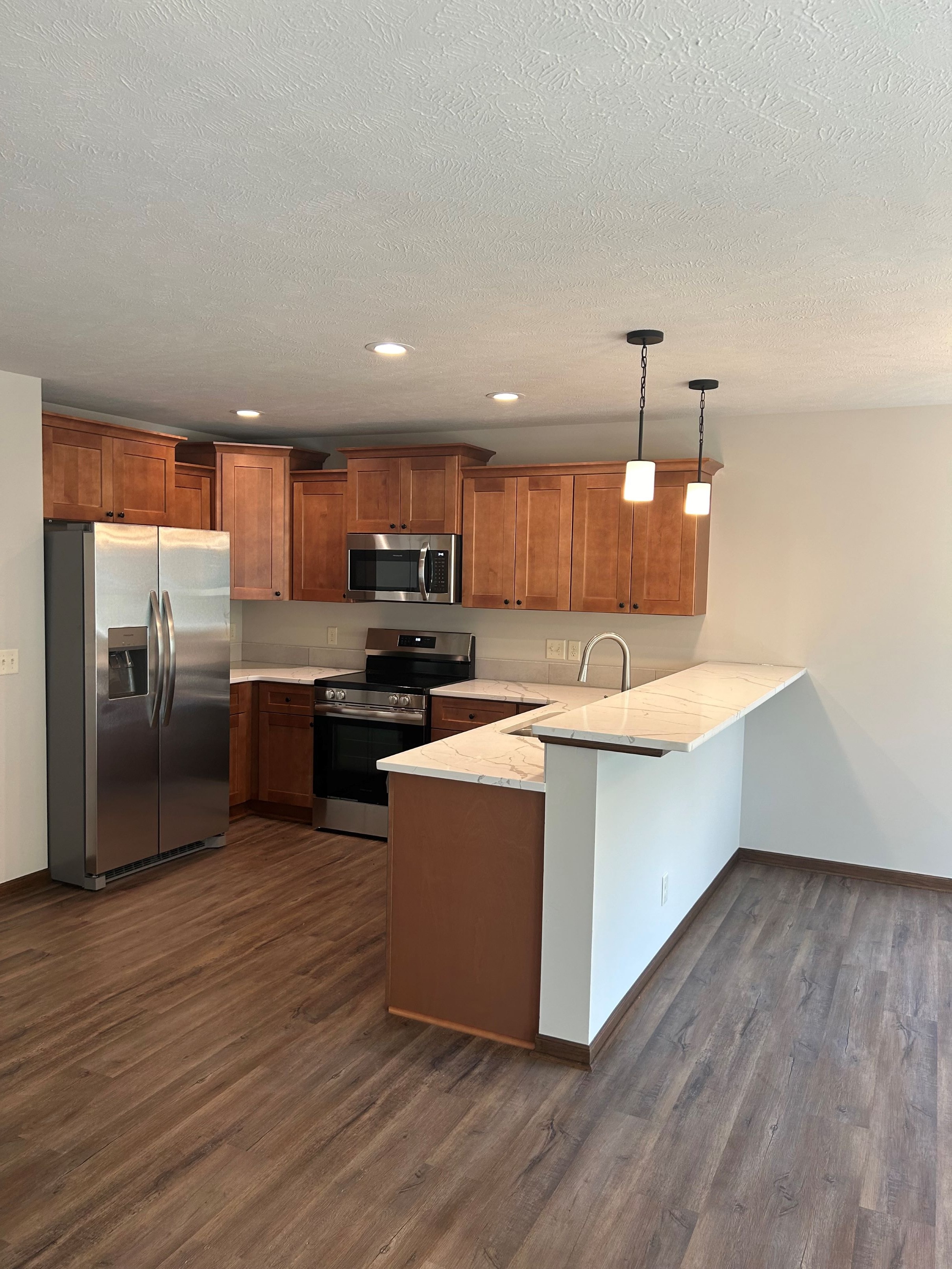 6549 Maple View Court 3 Beds House for Rent - Photo gallery 3