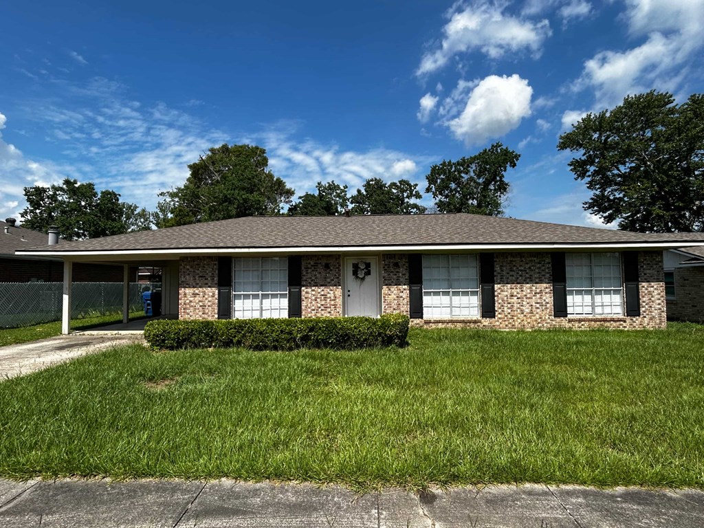 2107 Plum Street Rentals Deridder, LA RentCafe