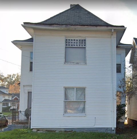 759 N West St 2 Beds Apartment for Rent