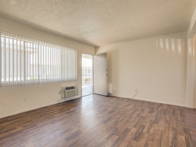 Source URL: https://medialibrarycf.entrata.com/13886/MLv3/3/27/2022/4/12/10565/59d061af94eeb475.jpg