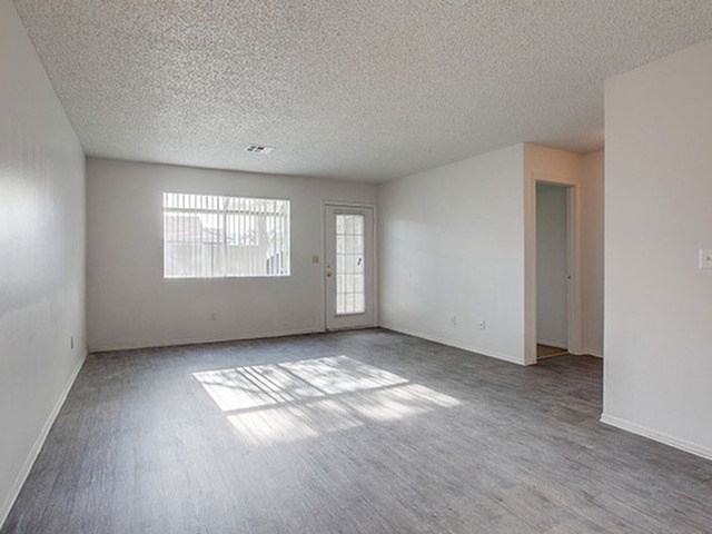 Source URL: https://medialibrarycf.entrata.com/13886/MLv3/3/27/2022/4/12/10498/5999229879c75630.jpg