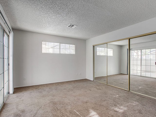 Source URL: https://medialibrarycf.entrata.com/13886/MLv3/3/27/2022/4/12/10495/5999229837c52106.jpg