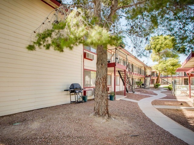 Source URL: https://medialibrarycf.entrata.com/13886/MLv3/3/27/2022/4/12/10972/5af67046e5b149.82432320606.jpg