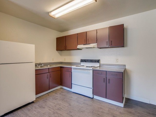 Redwood Gardens Apartments