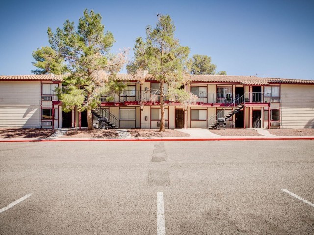 Source URL: https://medialibrarycf.entrata.com/13886/MLv3/3/27/2022/4/12/10965/5af6701eea5ad4.39761092129.jpg