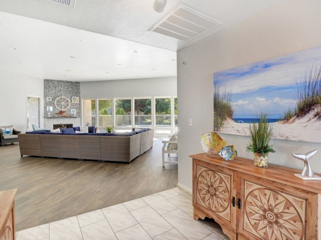 Source URL: https://medialibrarycf.entrata.com/13886/MLv3/3/27/2022/4/12/11086/5bcc2d646c1d66.04317660575.jpg