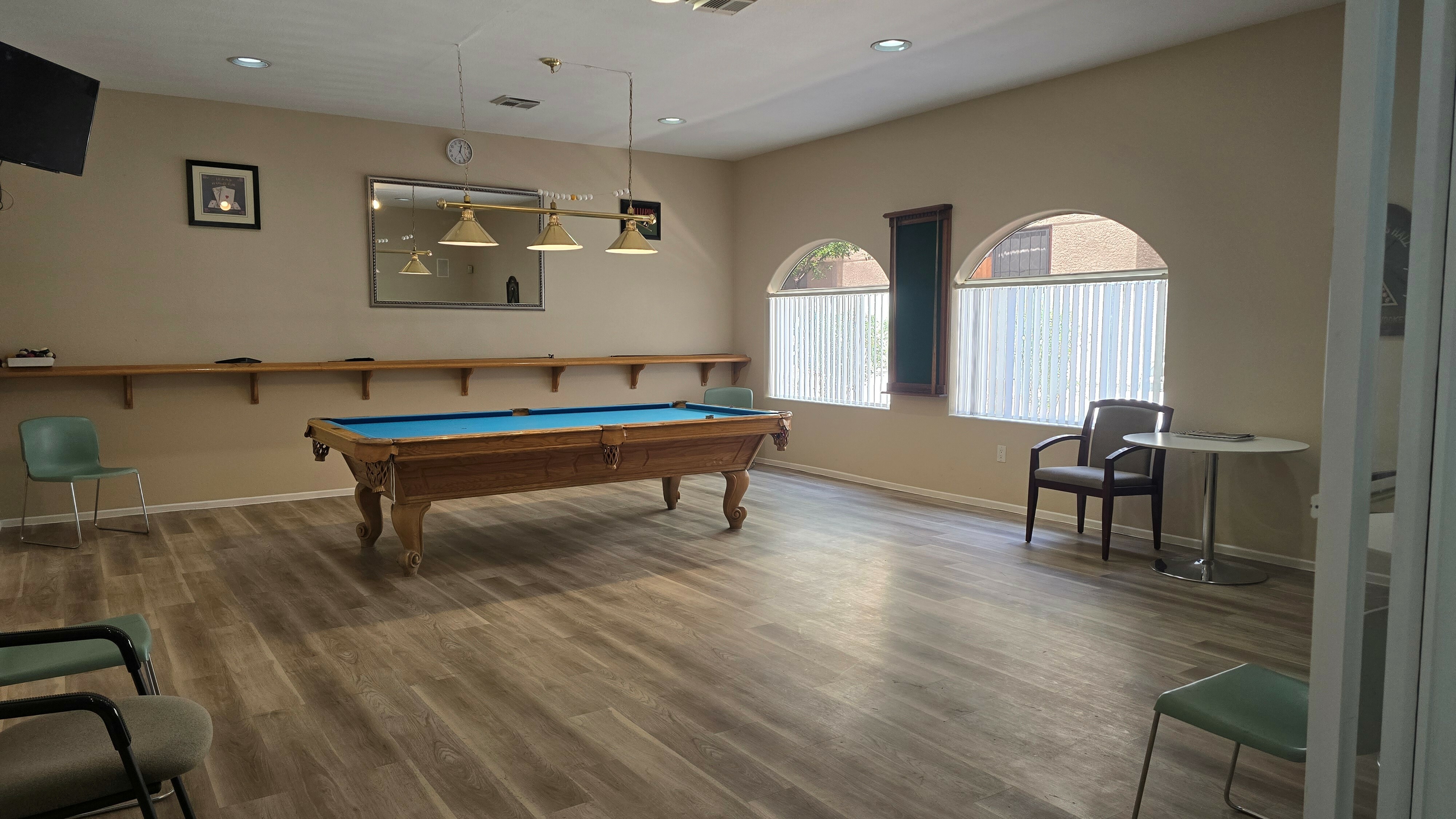 Villa Monterey Apartments