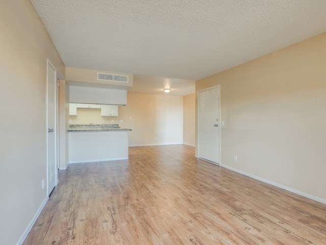 Source URL: https://medialibrarycf.entrata.com/13886/MLv3/3/27/2022/4/12/10844/5a128d3537ae2459.jpg