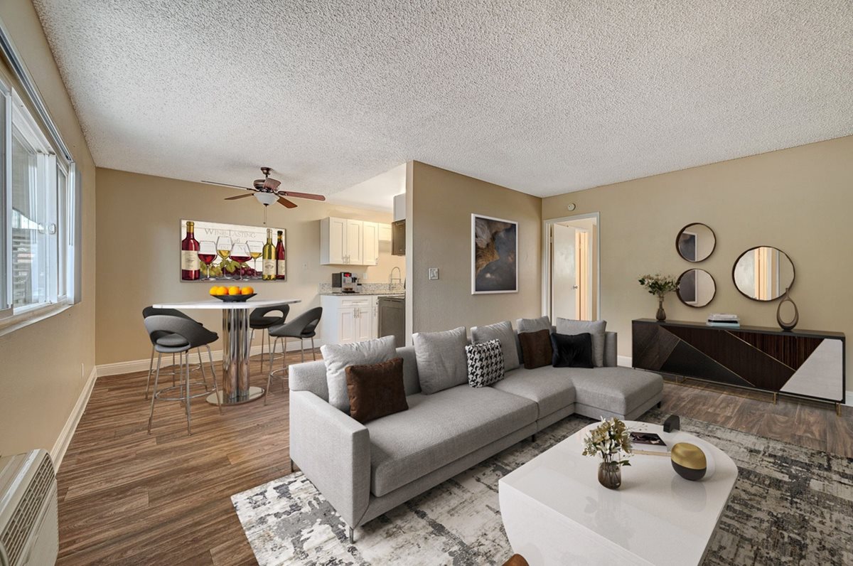 Desert Pines Villas Apartments