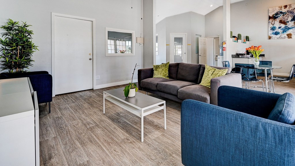 Source URL: https://medialibrarycf.entrata.com/13886/MLv3/3/27/2023/07/08/063212/64aa000c8a39d6.32055704195.jpg