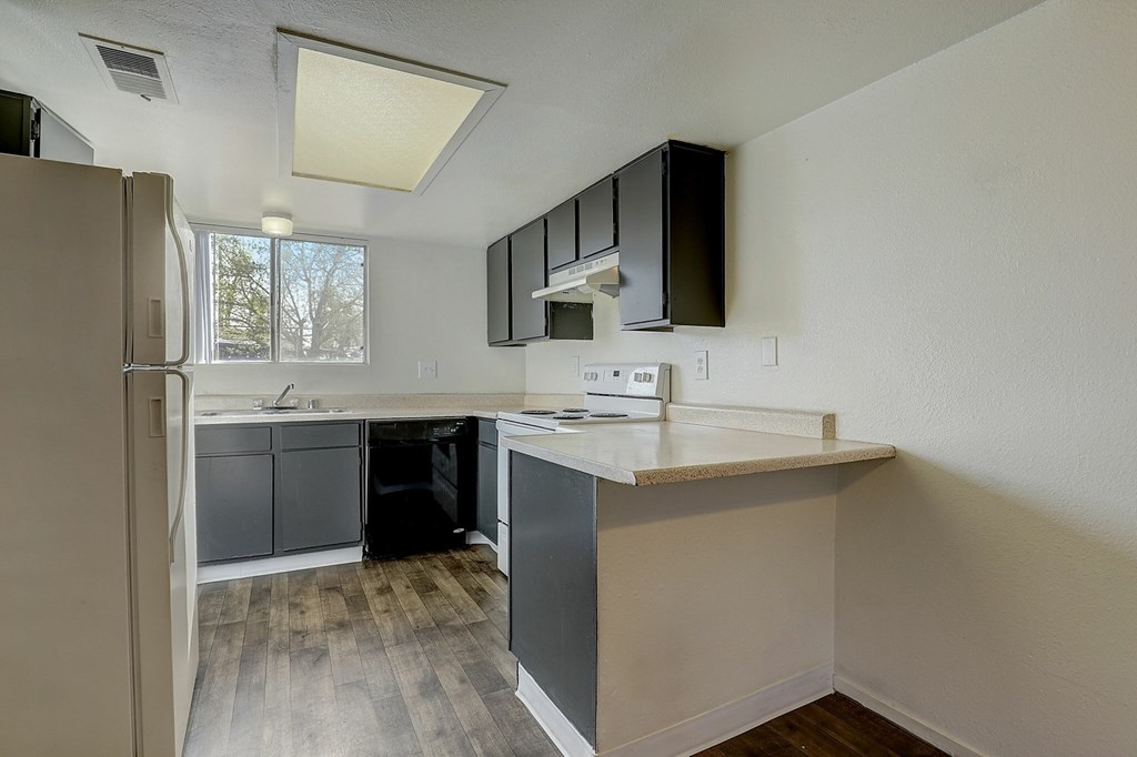 Source URL: https://medialibrarycf.entrata.com/13886/MLv3/3/27/2024/04/10/110537/66176fa1321d43.33589754687.jpg