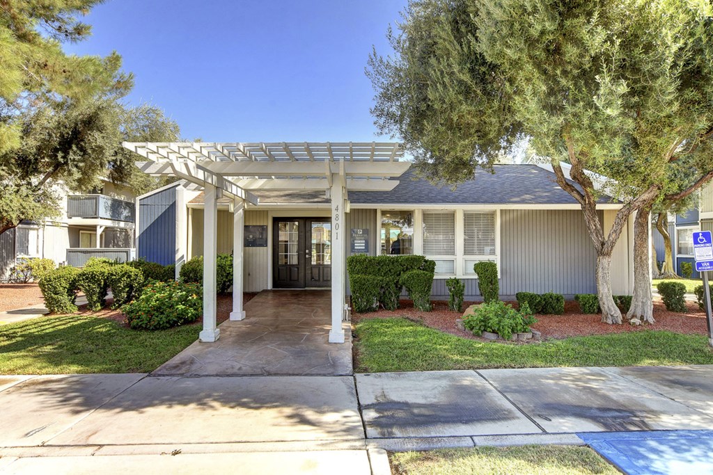 Source URL: https://medialibrarycf.entrata.com/13886/MLv3/3/27/2022/4/12/11145/5d5b8292b6f6b1.54935087207.jpg