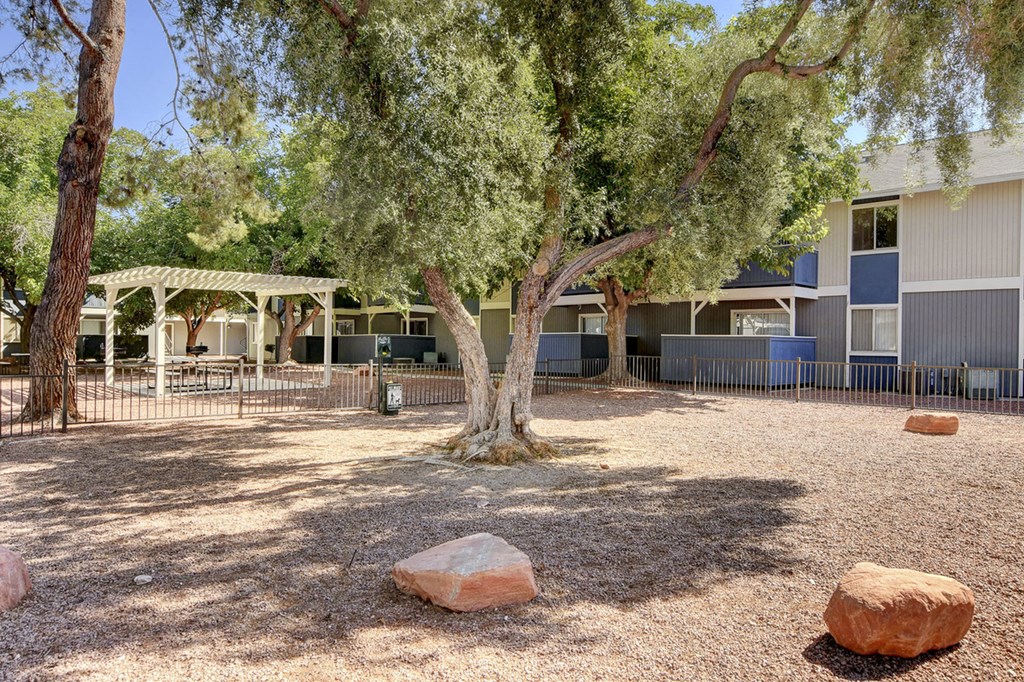 Source URL: https://medialibrarycf.entrata.com/13886/MLv3/3/27/2022/4/12/11155/5d5b8309b02da7.77410235446.jpg