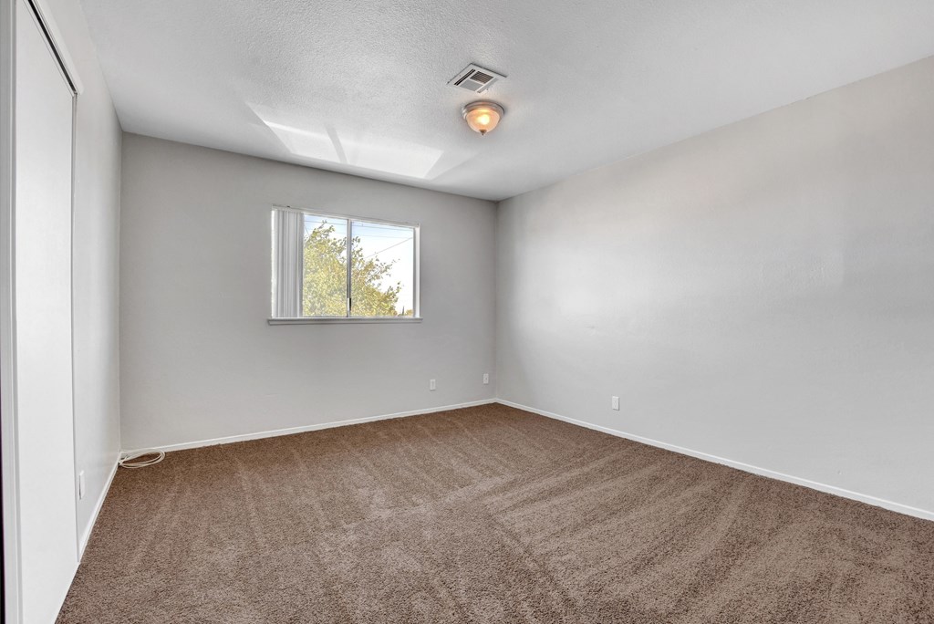 Source URL: https://medialibrarycf.entrata.com/13886/MLv3/3/27/2022/12/12/065053/6397da7c3e9316.91319911196.jpg