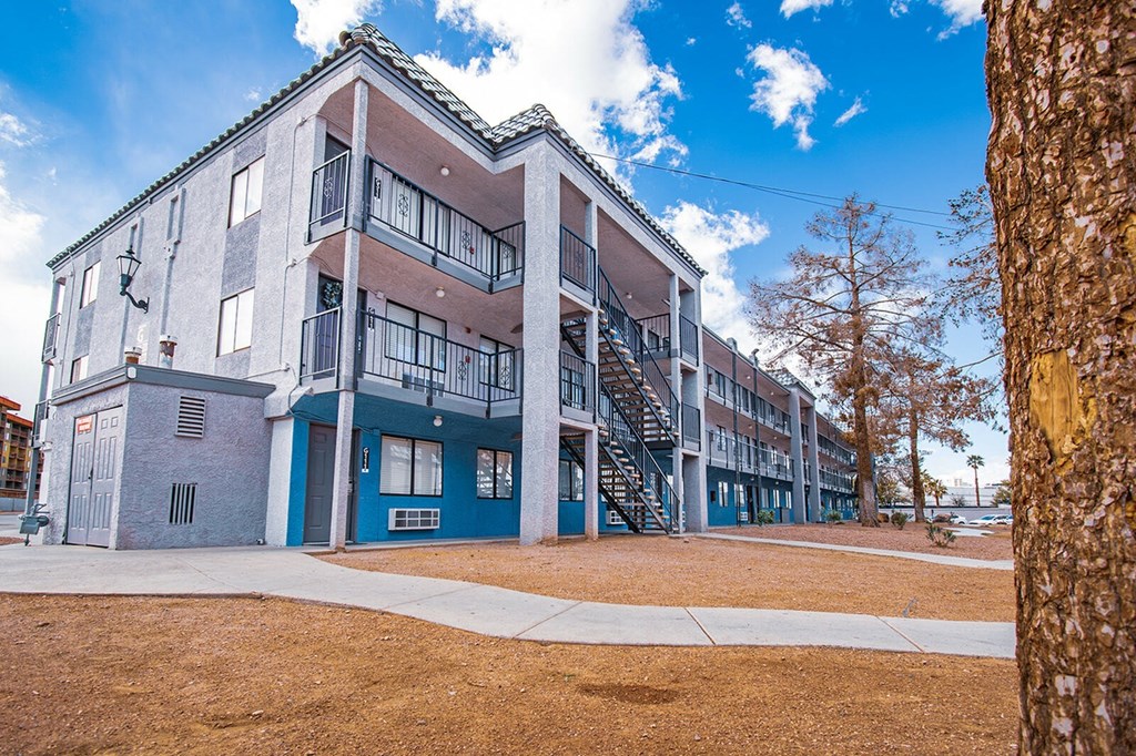 Source URL: https://medialibrarycf.entrata.com/13886/MLv3/3/27/2024/04/01/052552/660b4280164559.33049298284.jpg