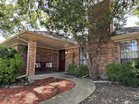 407 Shoretrail Drive 3 Beds Apartment for Rent