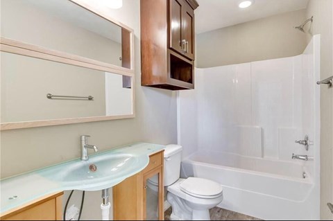 Unit A 3 Beds Apartment for Rent