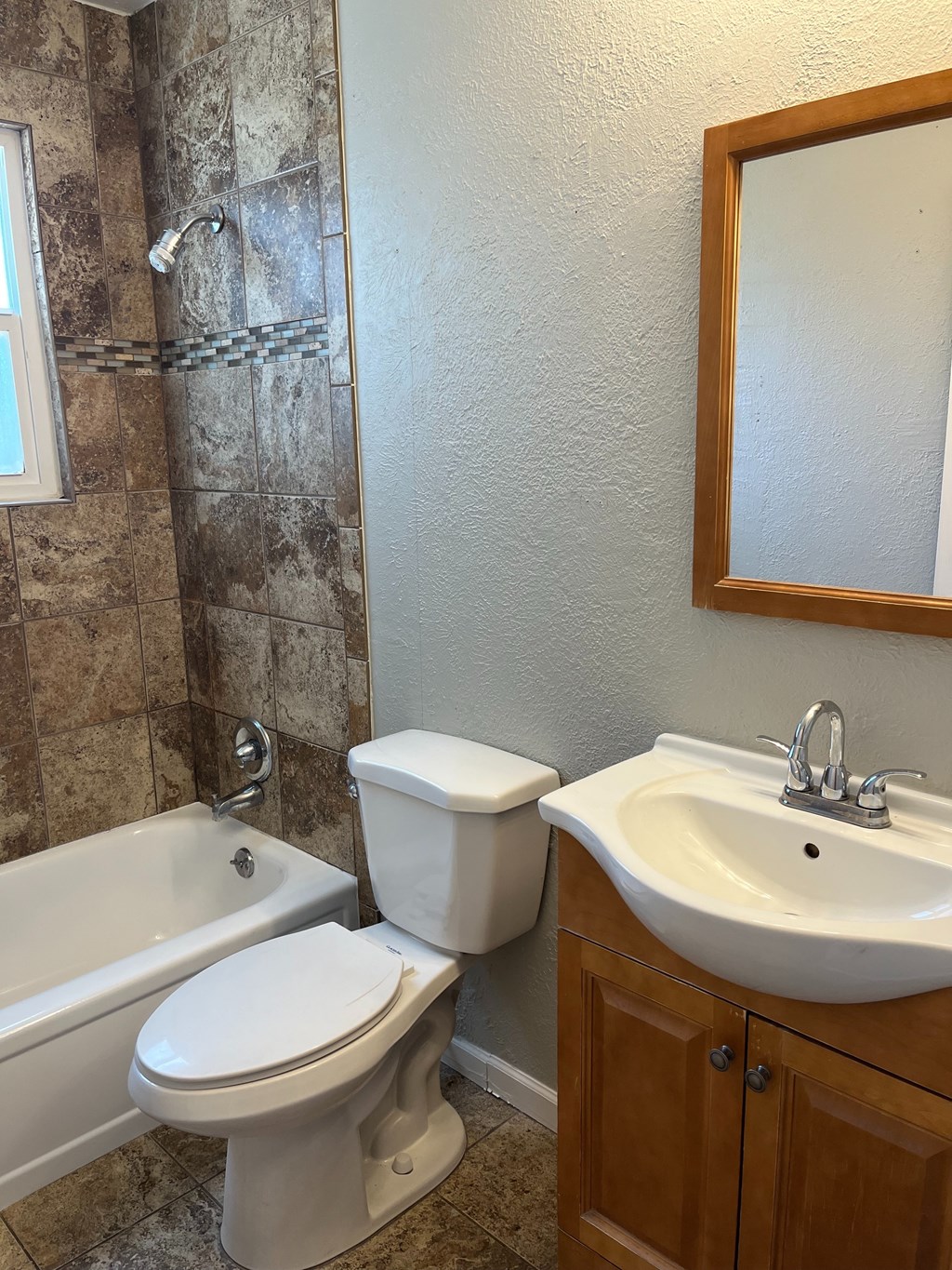 Source URL: https://medialibrarycf.entrata.com/18201/MLv3/3/27/2024/06/26/022409/667c78e086e387.23949116702.jpg