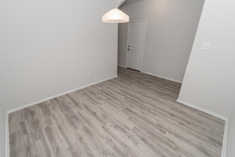 Source URL: https://medialibrarycf.entrata.com/19285/MLv3/4/22/2024/09/19/125757/66ec743515c1a1.91249629304.jpg