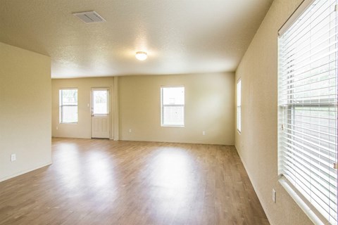 Source URL: https://medialibrarycf.entrata.com/19285/MLv3/4/22/2024/07/16/081704/669729a060c8b8.76782974128.jpg