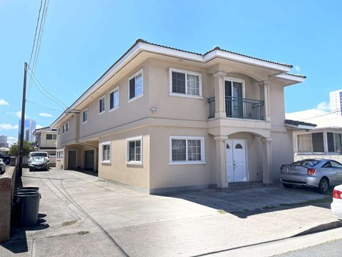 732 Birch Street 2-3 Beds Apartment for Rent