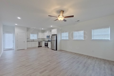 130 English Oak Ln 4 Beds Apartment for Rent