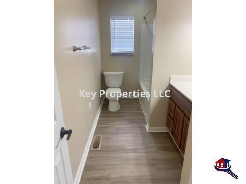 1009 West Forest Boulevard 4 Beds House for Rent - Photo Gallery 3