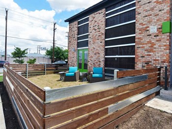 Apartments For Rent Near Sunshine Cottage School For Deaf Children