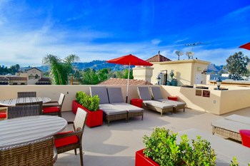 East La Fontaine rooftop lounge - Photo Gallery 12