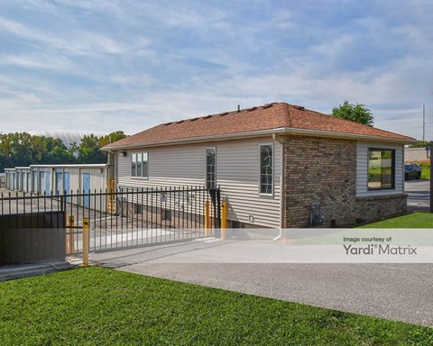 Storage Units for Rent available at 575 East 53Rd Street, Davenport, IA 52807