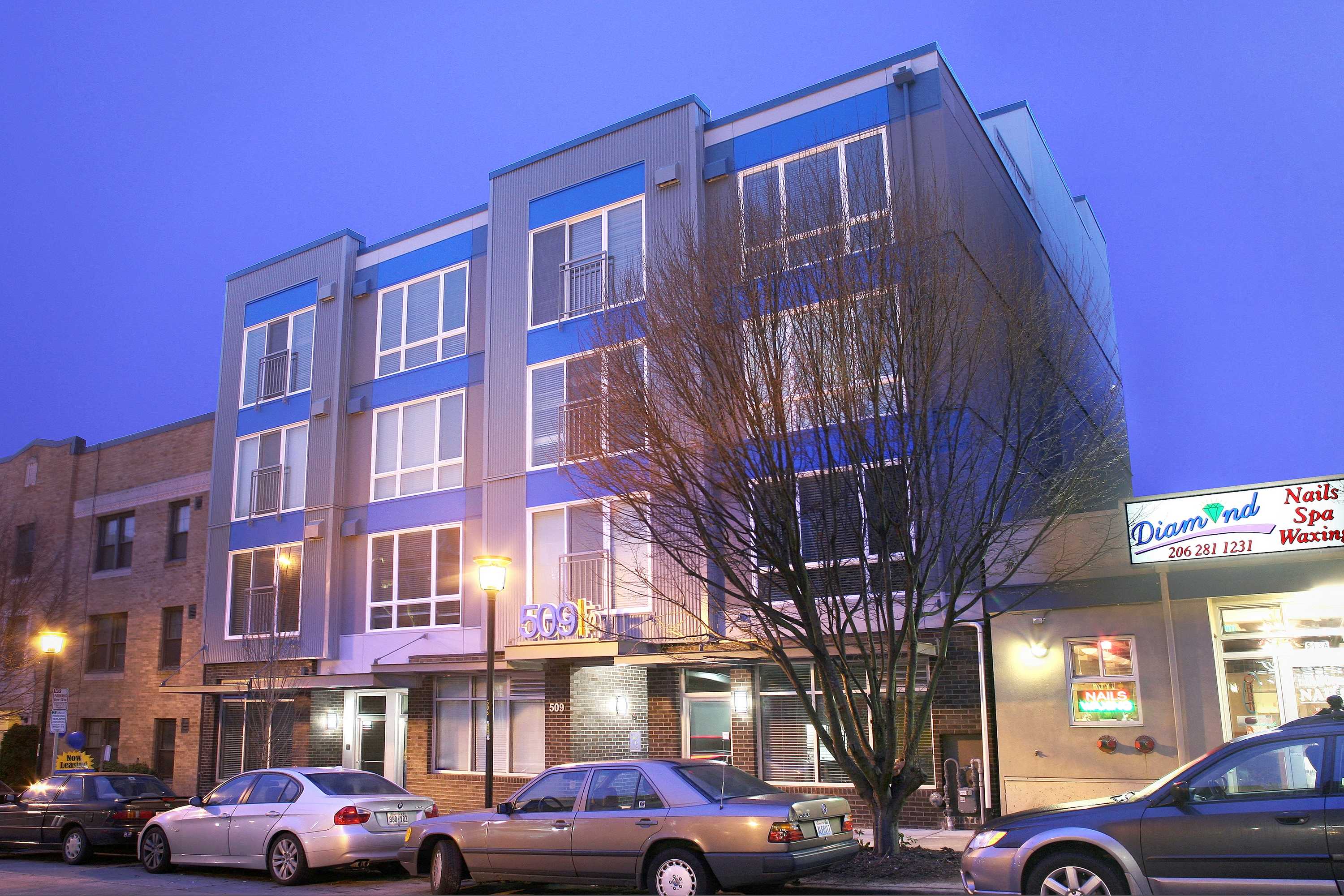 509 1st Ave W 1 Bed Apartment for Rent - Photo Gallery 16