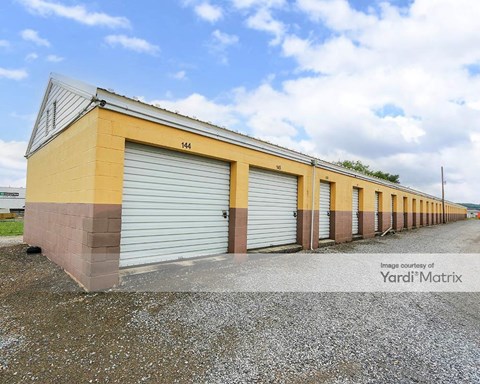 Storage Units for Rent available at 930 Progress Road, Chambersburg, PA 17201
