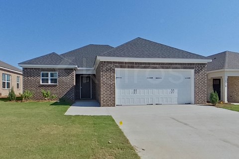 117 Denise Dr 3 Beds Apartment for Rent