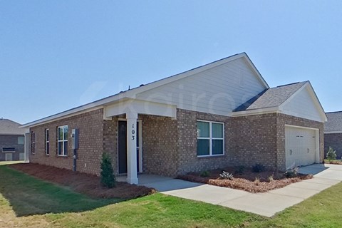 103 Denise Dr 4 Beds Apartment for Rent