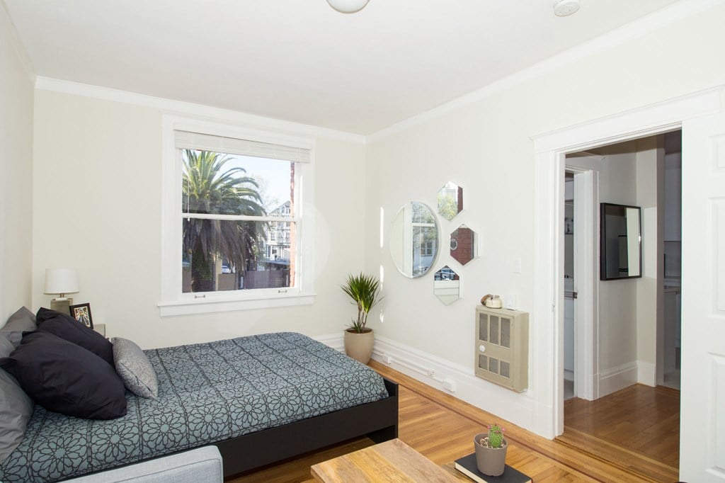 210 Church Street Studio Apartment for Rent - Photo Gallery 2