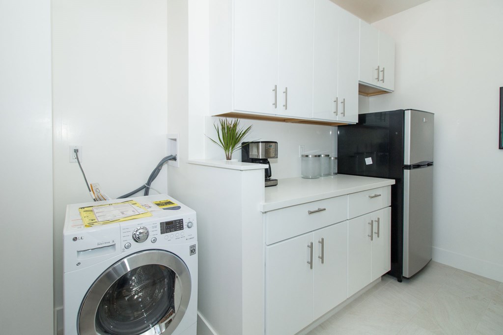 210 Church Street Studio Apartment for Rent - Photo Gallery 5