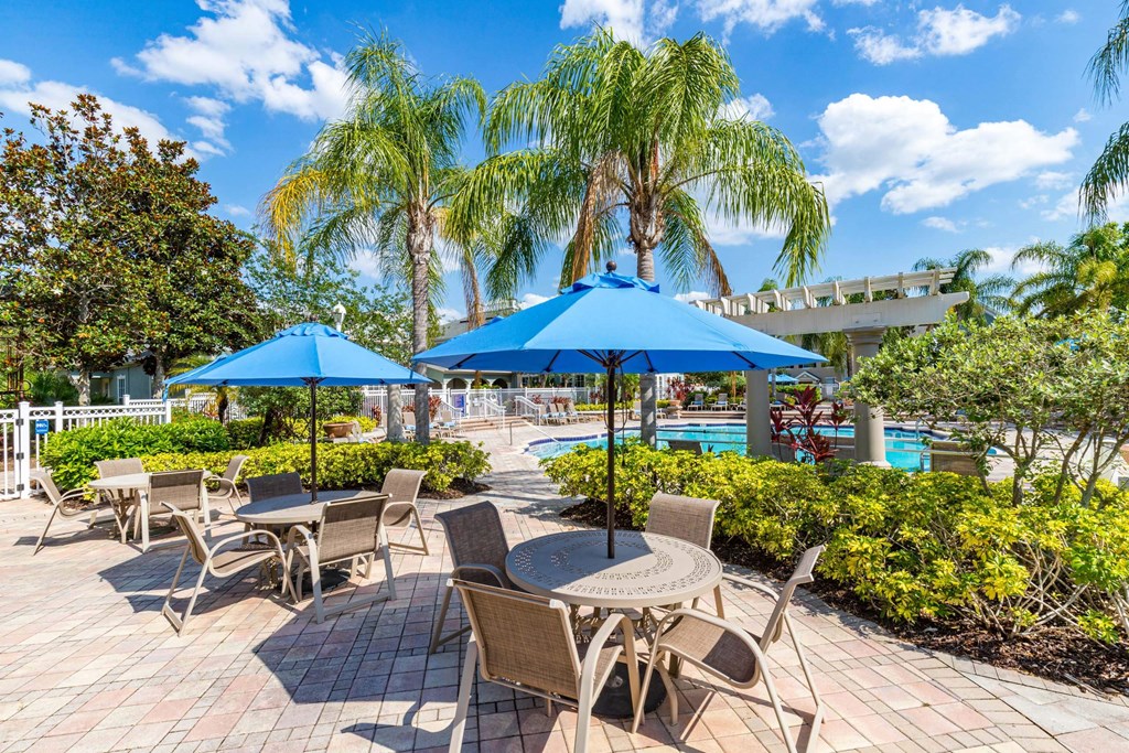 Pool Seating