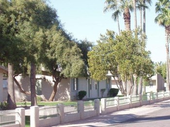 2525 East Aire Libre 1-3 Beds Apartment, Affordable for Rent - Photo Gallery 3