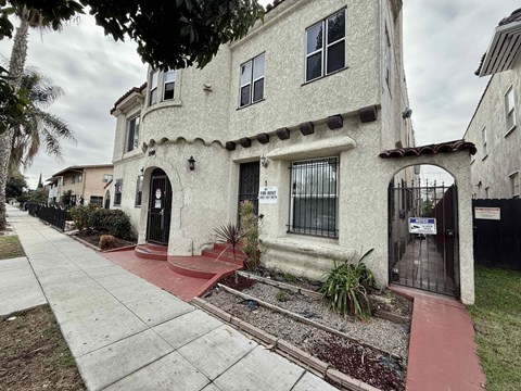 1149 Cedar Avenue Studio-2 Beds Apartment for Rent