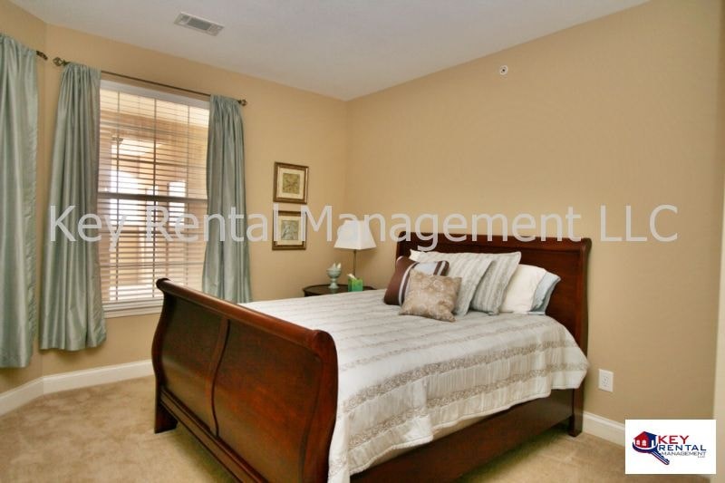 204D Studio House for Rent - Photo Gallery 13