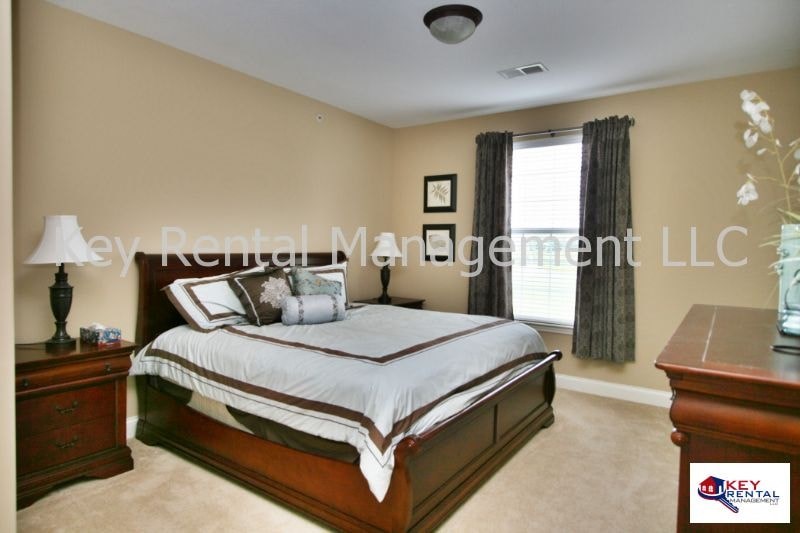 204D Studio House for Rent - Photo Gallery 8