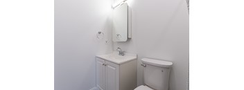 2 Bedrooms, 1 Bathroom