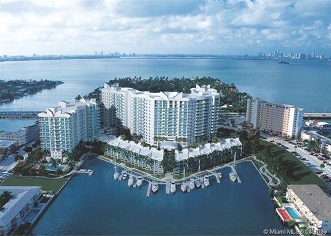 7900 Harbor Island Drive 3 Beds Apartment for Rent
