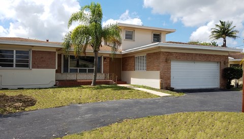 703 Nw 6 St 2-3 Beds Apartment for Rent