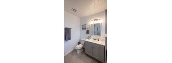 2 Bedrooms, 1 Bathroom