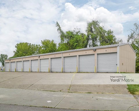 Storage Units for Rent available at 1347 Washington Street, Henderson, KY 42420