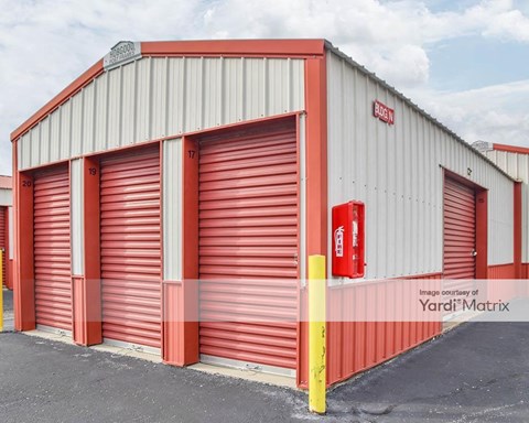 Storage Units for Rent available at 2811 South Green River Road, Evansville, IN 47715